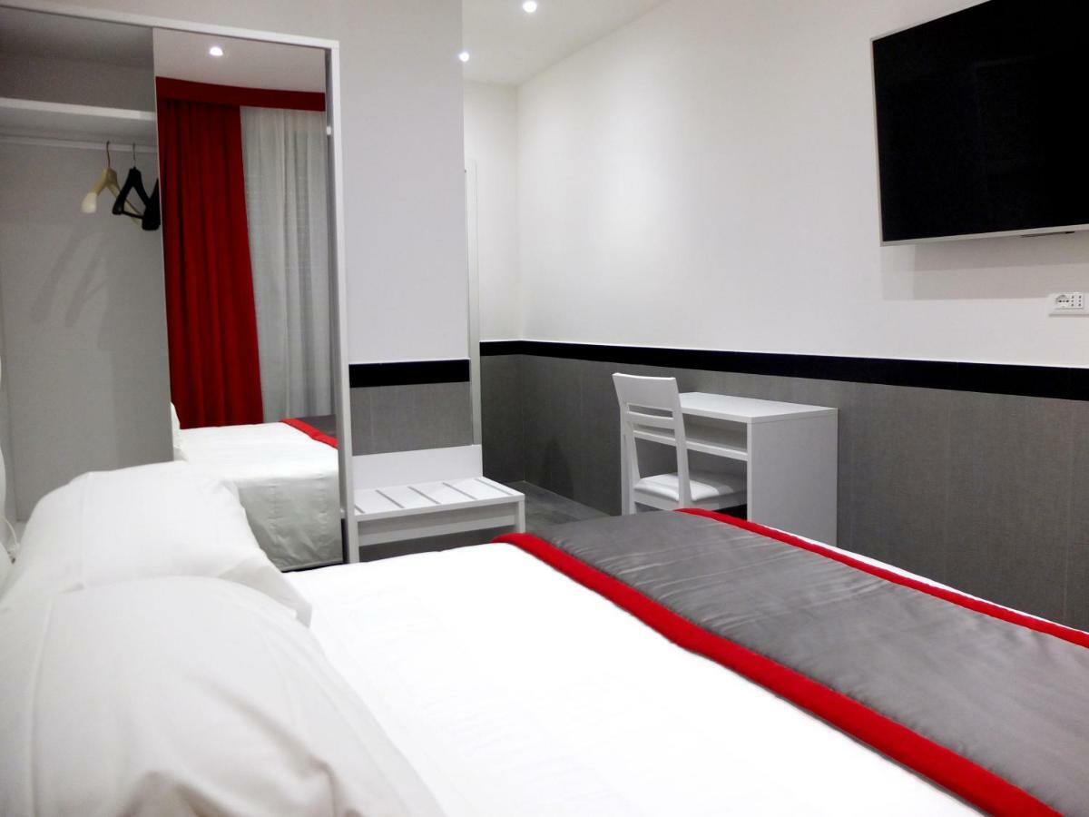 Hotel Astoria Golden Gate Roma Exterior foto